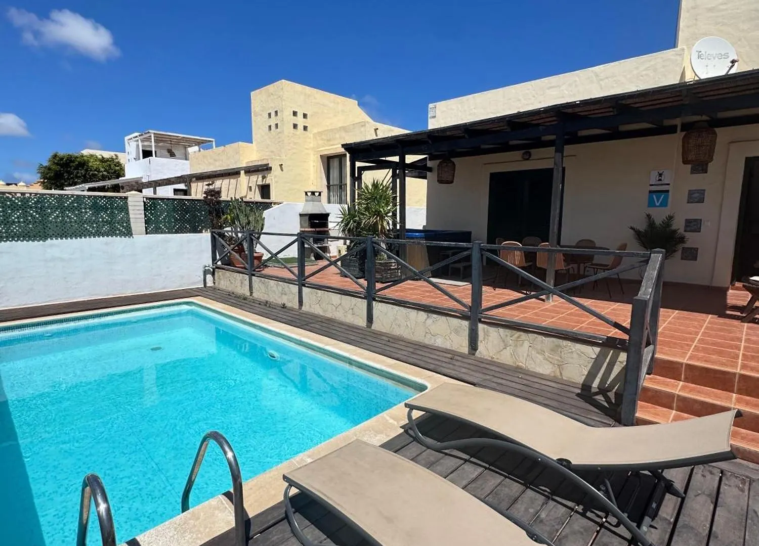 Paradise Villa Κοραλέχο