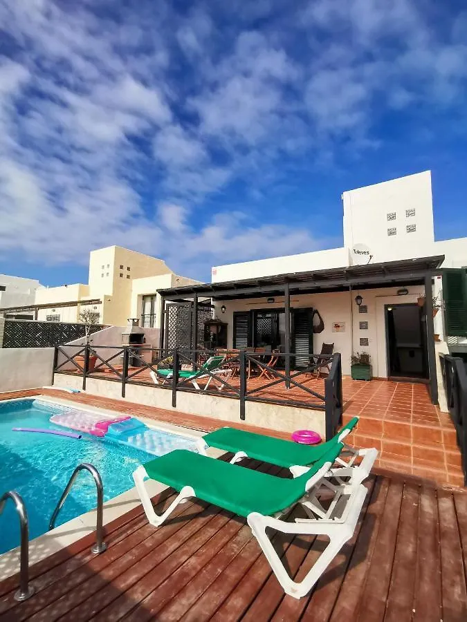 Paradise Villa Κοραλέχο