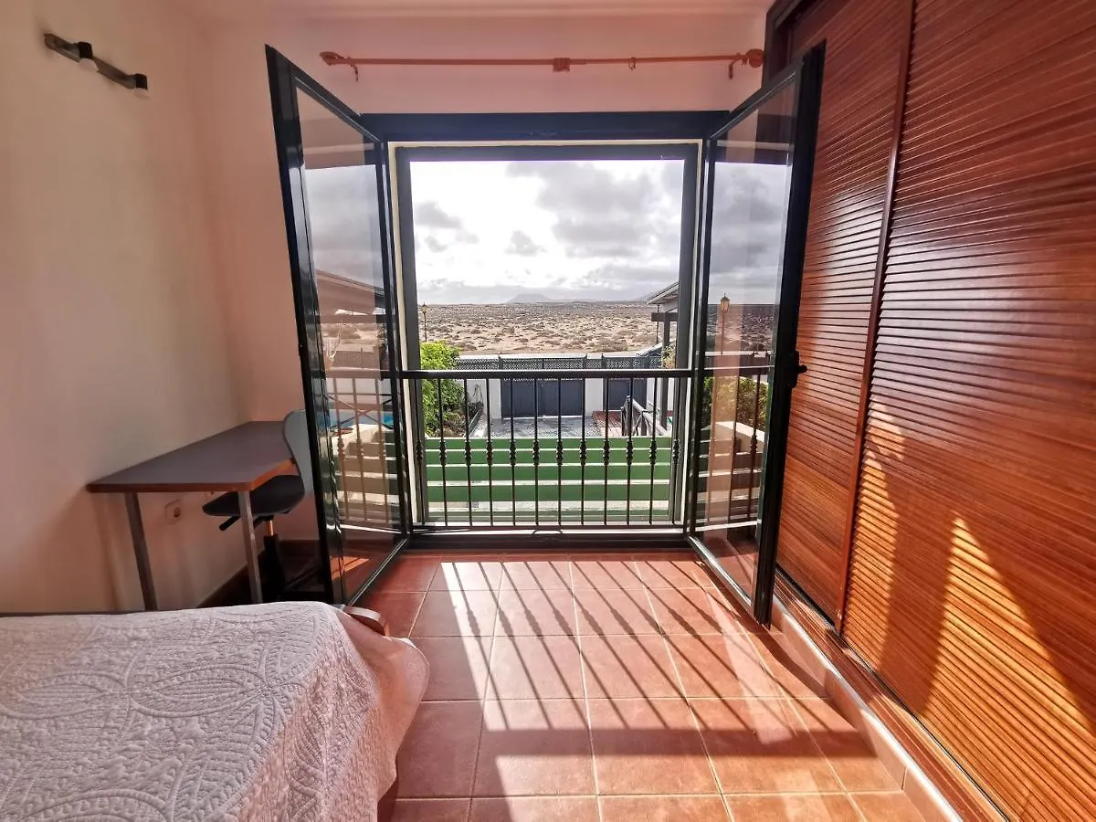 Paradise Villa Κοραλέχο 0*,
